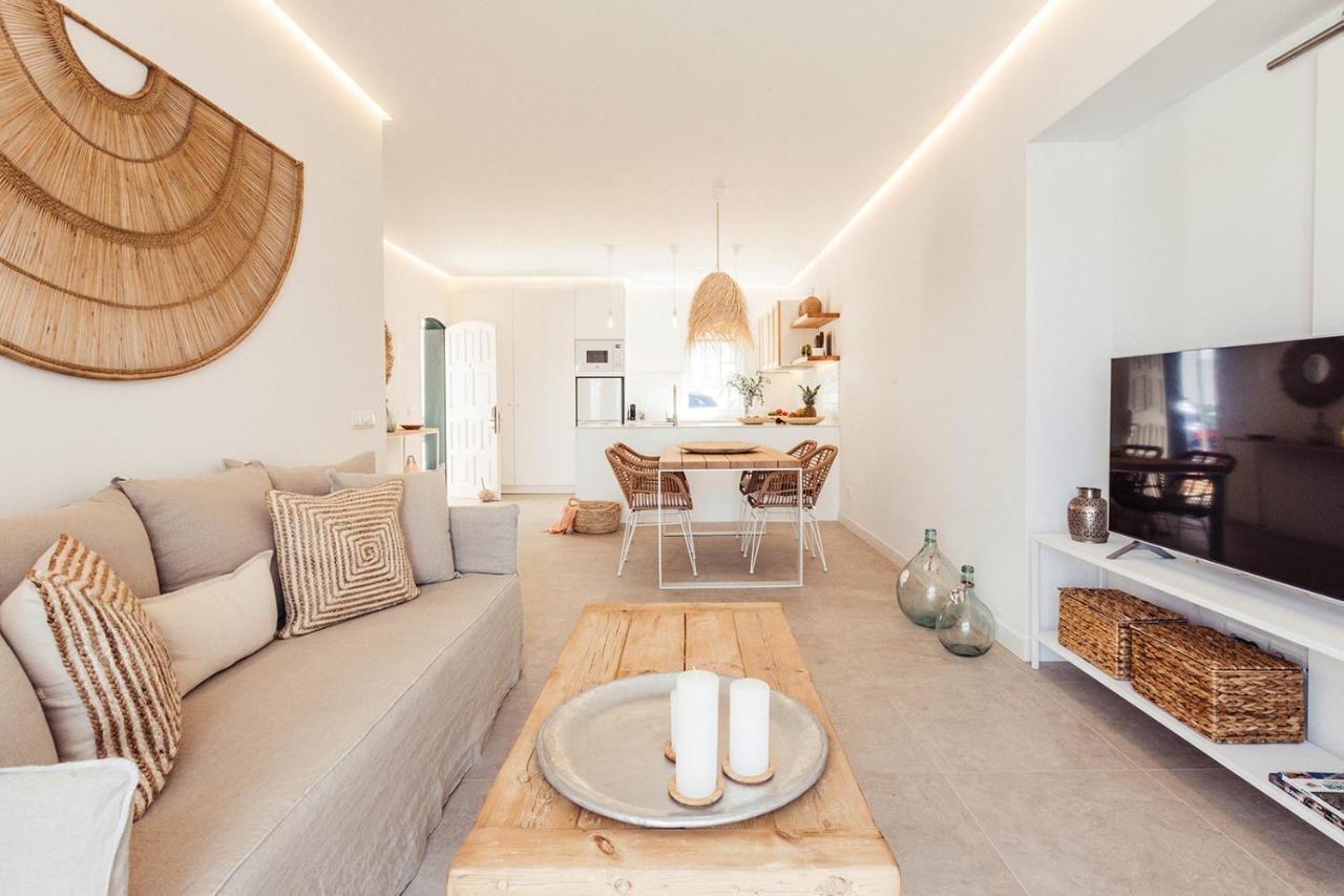 Apartamento Las Golondrinas Arenal - Adults Only Arenal d'en Castell Dış mekan fotoğraf