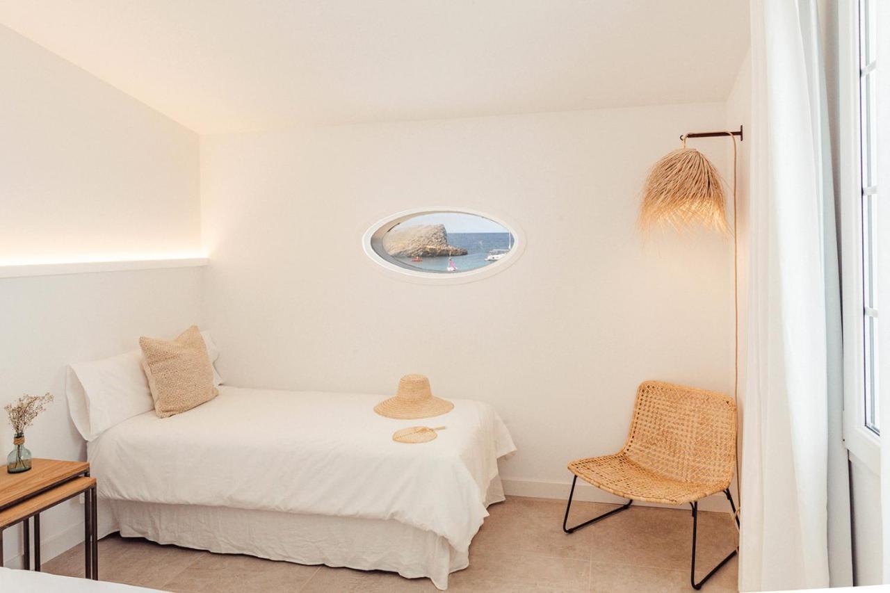 Apartamento Las Golondrinas Arenal - Adults Only Arenal d'en Castell Dış mekan fotoğraf